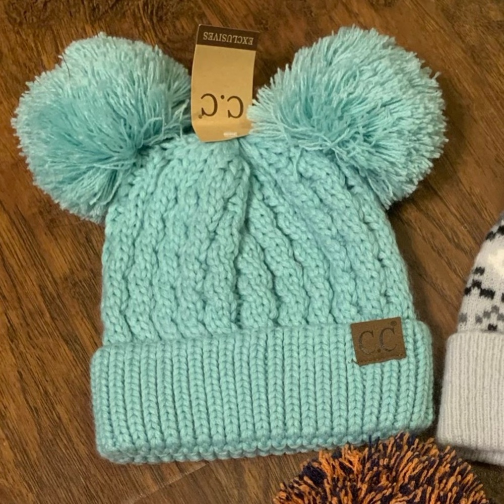 ADULTS double pom